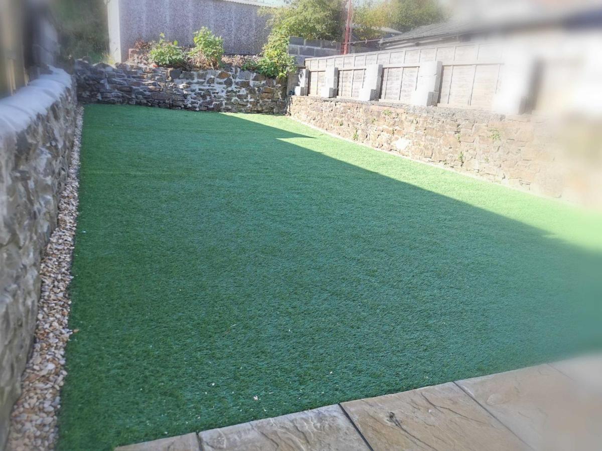 Large Green Garden, 4 Bedrooms, Sleeps 8 Swansea Buitenkant foto