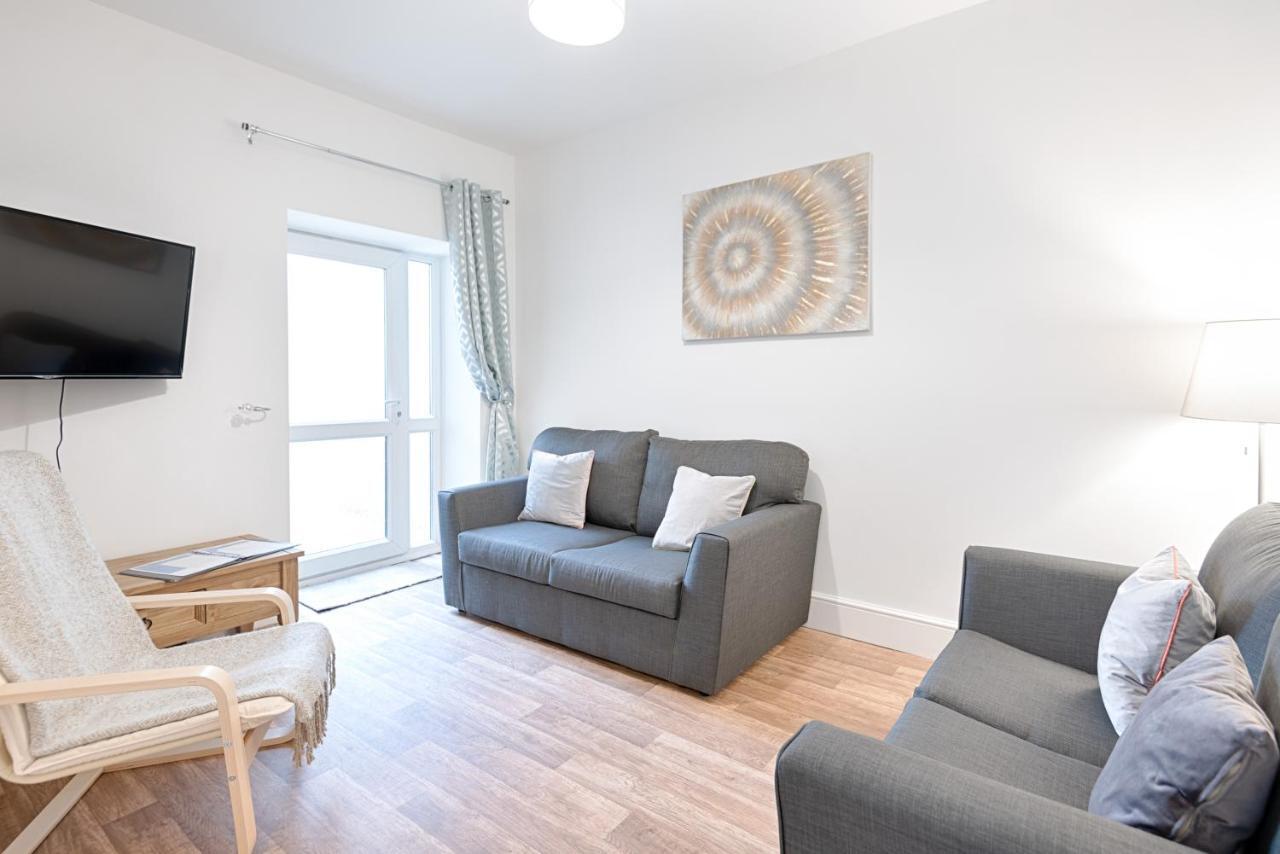 Large Green Garden, 4 Bedrooms, Sleeps 8 Swansea Buitenkant foto